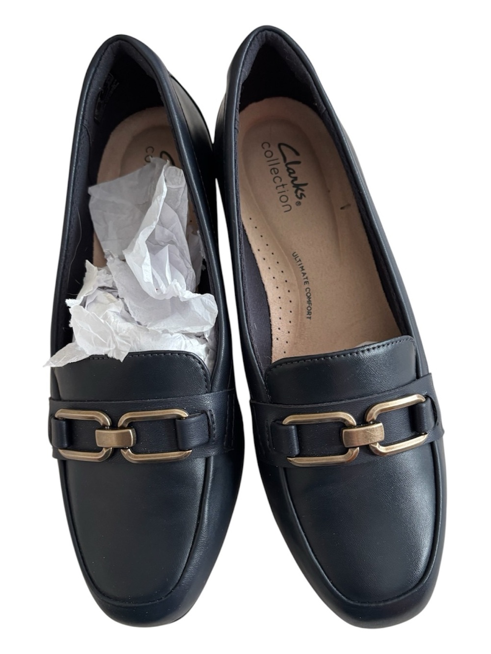 Clarks Navy Leather Loafers with Gold Hardware 7 W